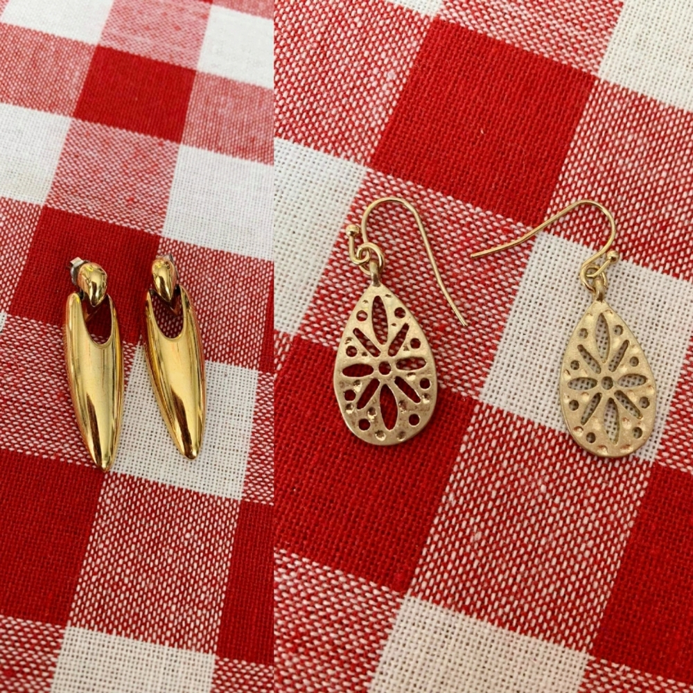 2 Pairs of Vintage Gold Earrings
